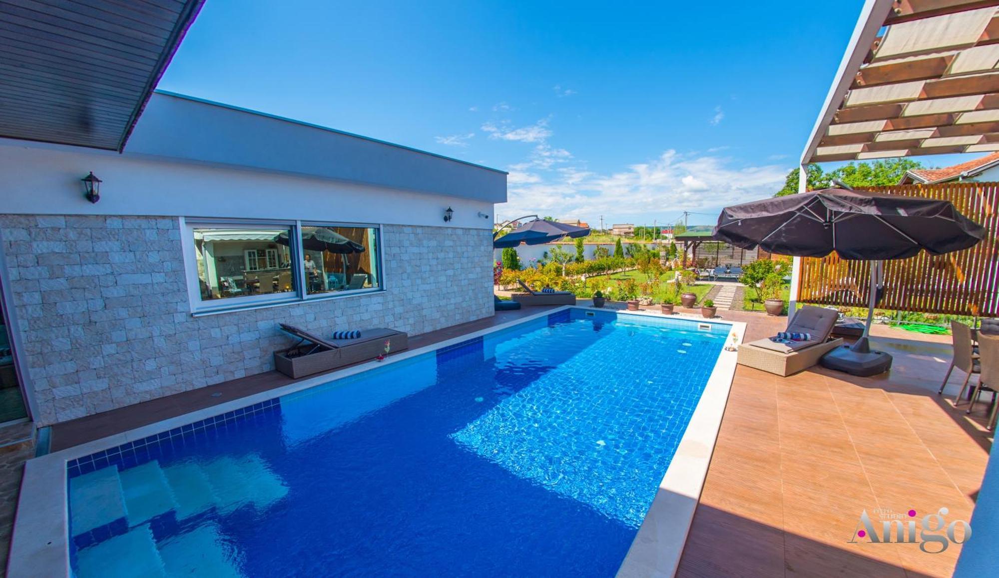 Villa Vie بلاغاي المظهر الخارجي الصورة